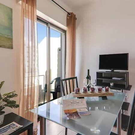 Armacao Residences Apartment *